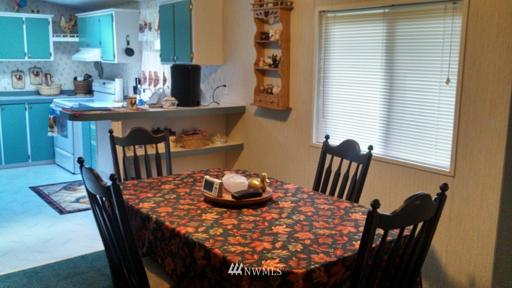 112 Webb Road Southwest Lakebay, WA 98349 - Photo 9 of 24