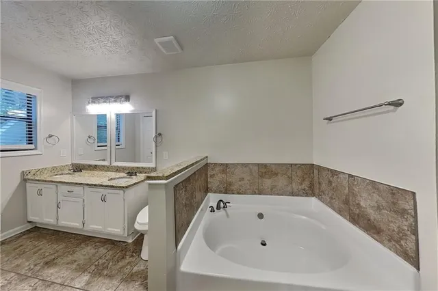 $1,975 | 4027 Evelyn Drive, Powder Springs, GA 30127