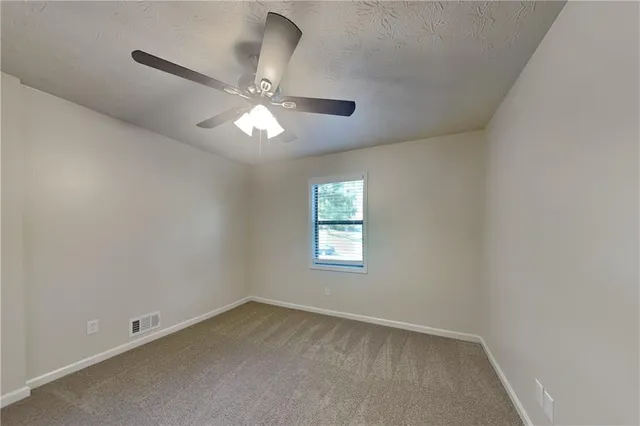 $1,975 | 4027 Evelyn Drive, Powder Springs, GA 30127