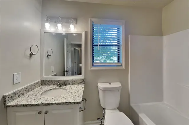 $1,975 | 4027 Evelyn Drive, Powder Springs, GA 30127