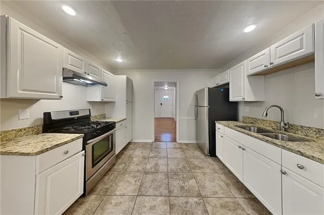 $1,975 | 4027 Evelyn Drive, Powder Springs, GA 30127