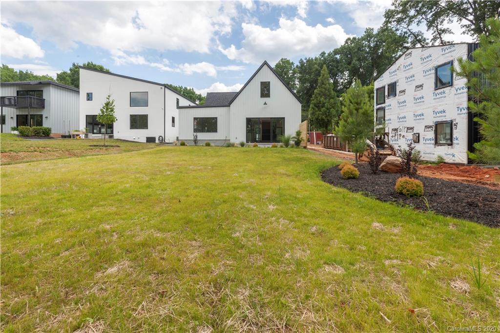 4207 Raney Way Charlotte, NC 28205 - Photo 36 of 37 Gallery Image 36