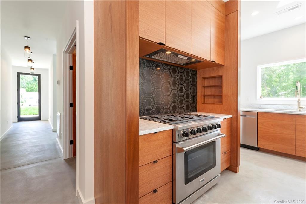 4207 Raney Way Charlotte, NC 28205 - Photo 7 of 37 Gallery Image 7