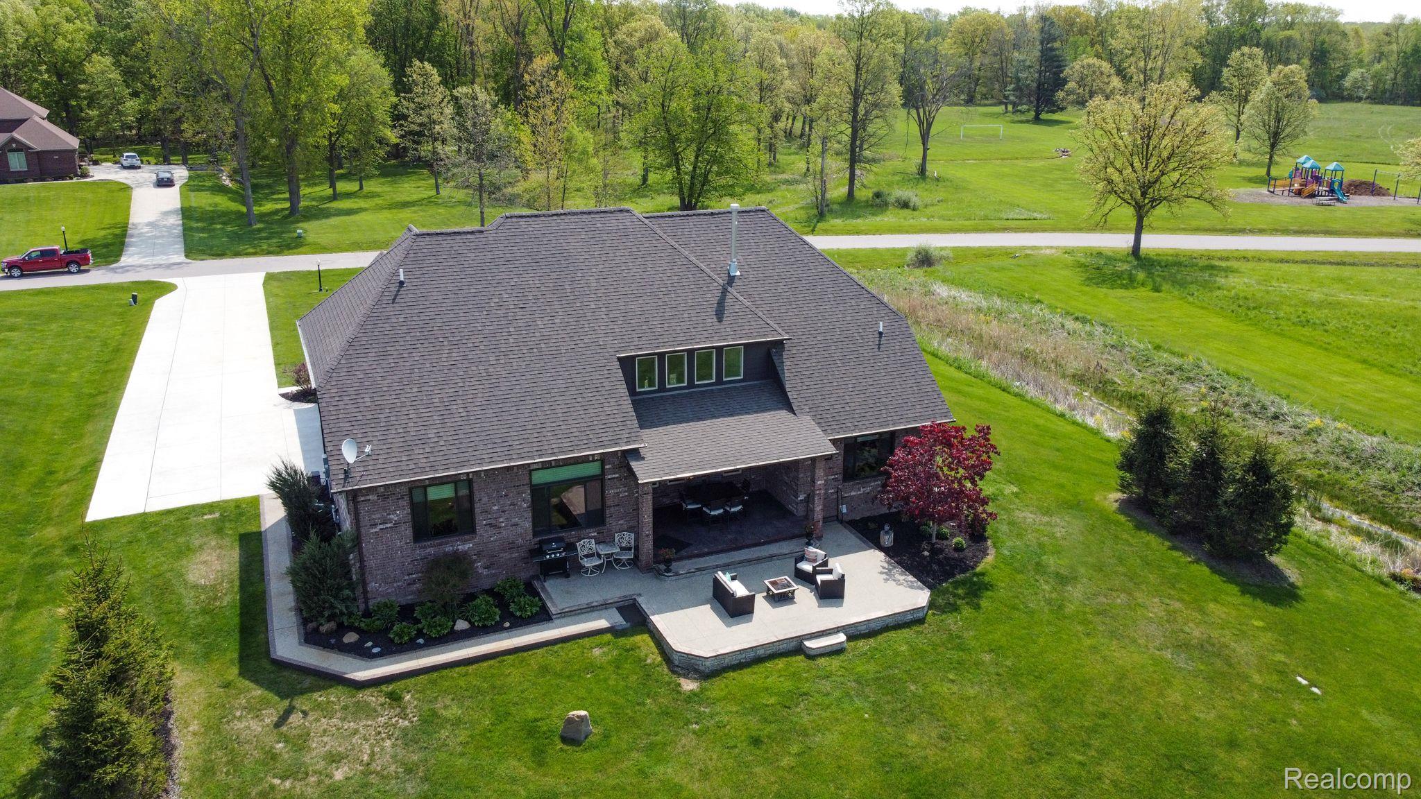 11558 Erin's Way Romeo, MI 48065 - Photo 18 of 91 Gallery Image 18