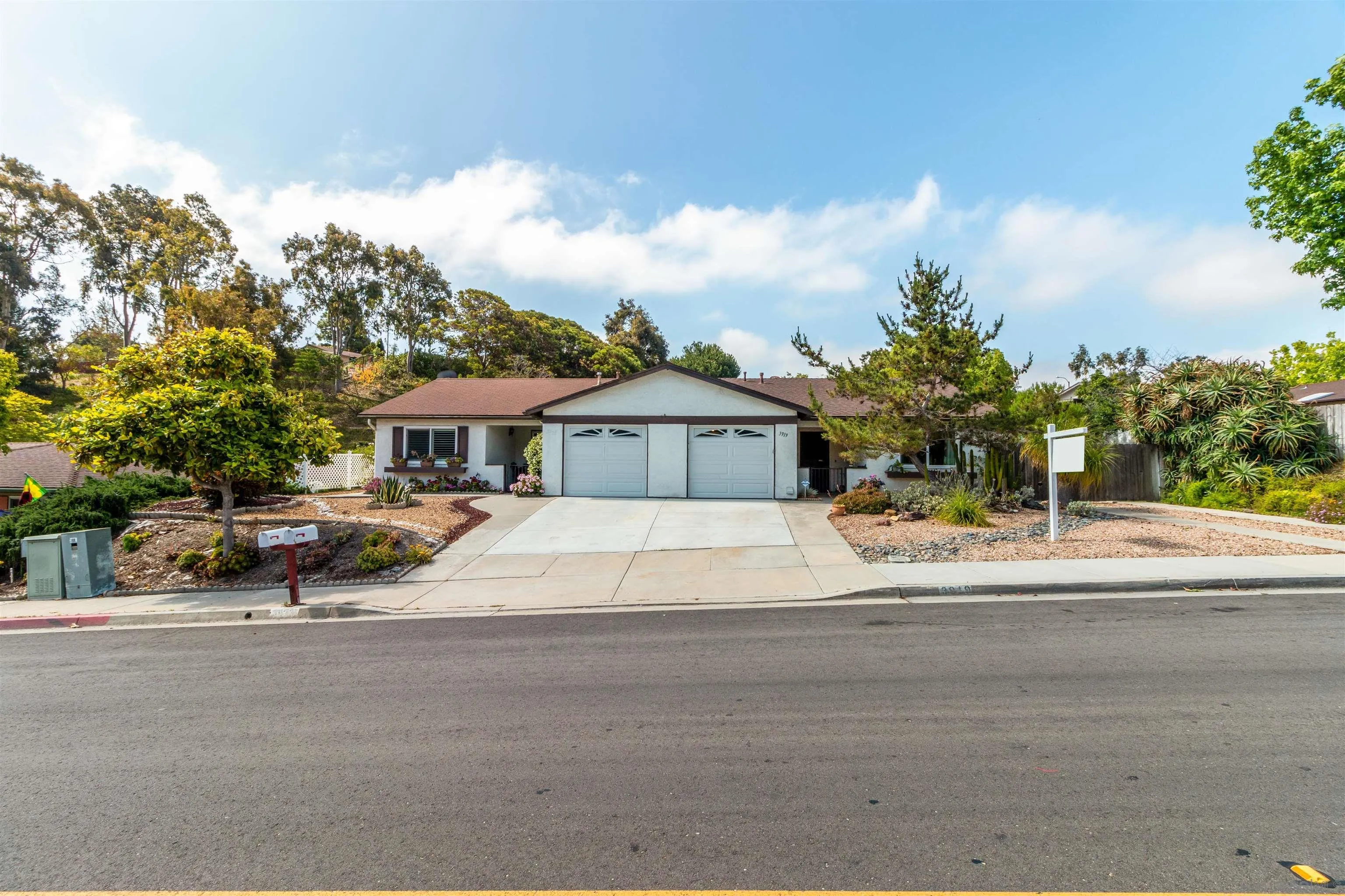 3919 San Ramon Drive Oceanside, CA 92057 - Photo 1 of 30 Gallery Image 1