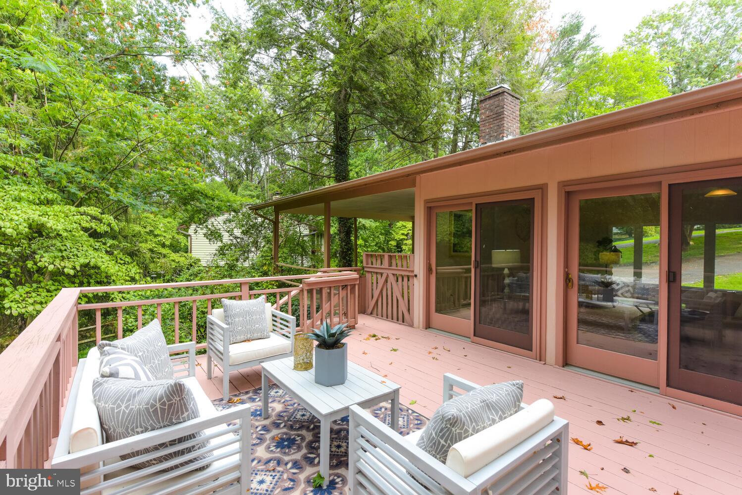 10902 Howland Drive Reston, VA 20191 - Photo 39 of 43 Deck