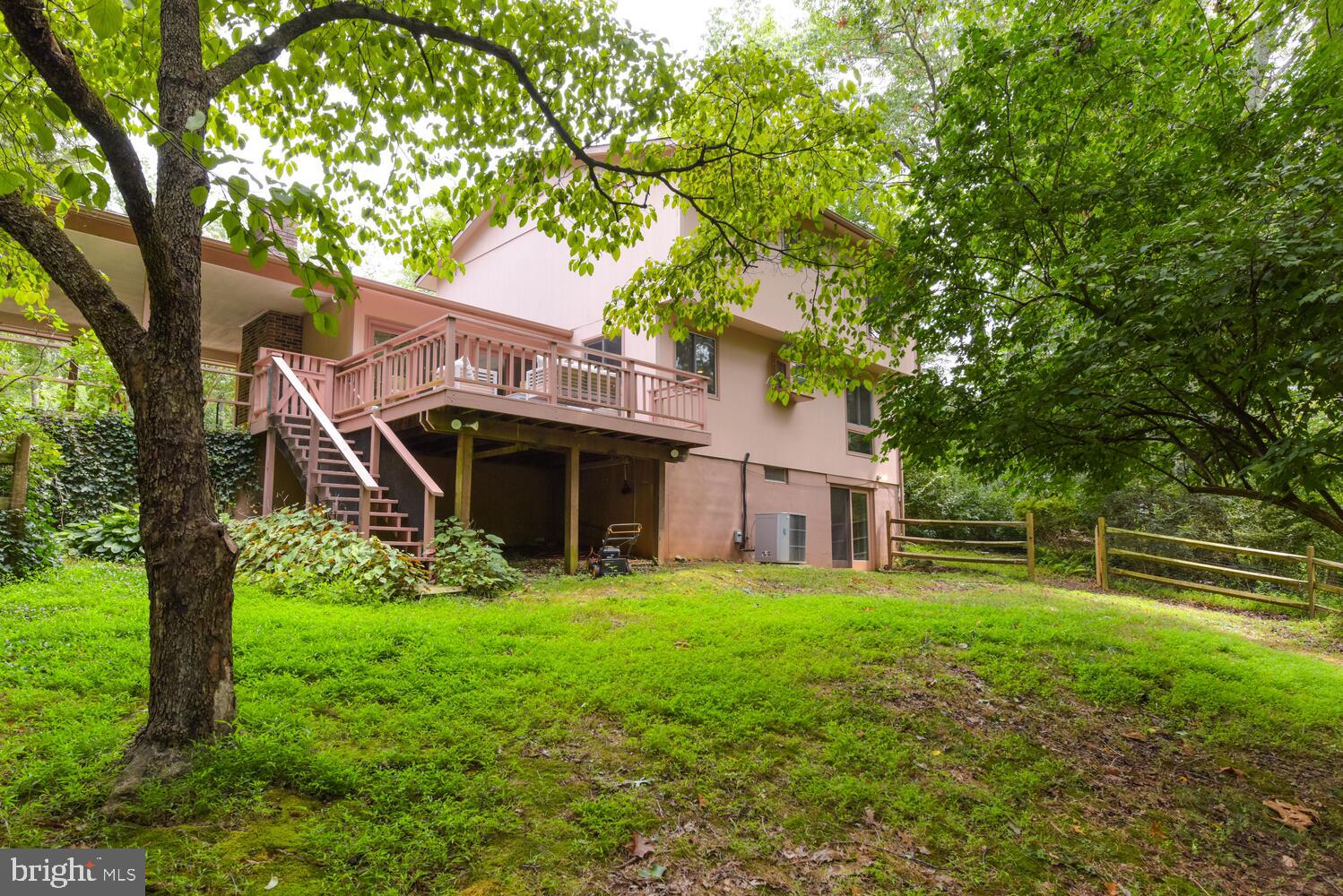 10902 Howland Drive Reston, VA 20191 - Photo 43 of 43 Rear Exterior