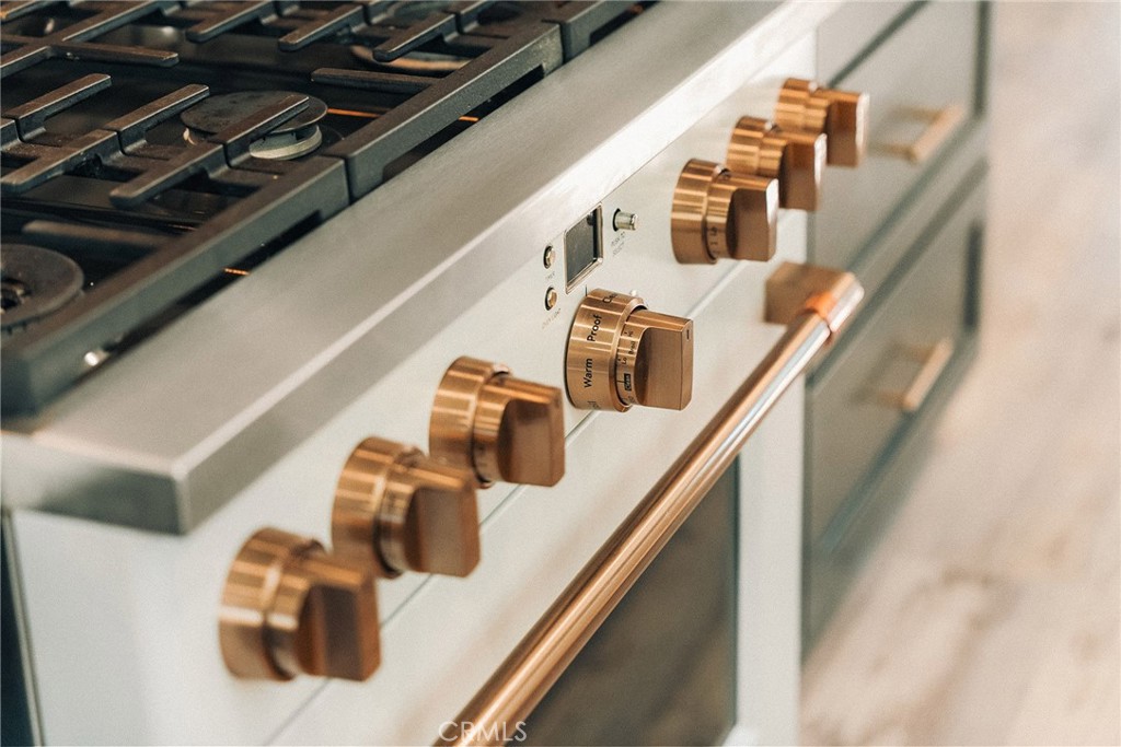 2 Baroni Drive Chico, CA 95928 - Photo 22 of 63 a close view of kitchen appliances
