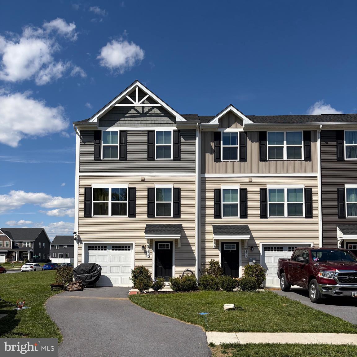 276 Rhea Drive Martinsburg, WV 25403 - Photo 2 of 18 End Unit
