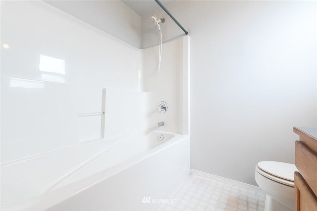 17223 Mountain View Road Southeast Monroe, WA 98272 - Photo 22 of 38 Gallery Image 22
