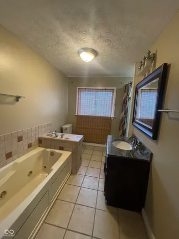 $1,895 | 117 East 36th Street, Indianapolis, IN 46205