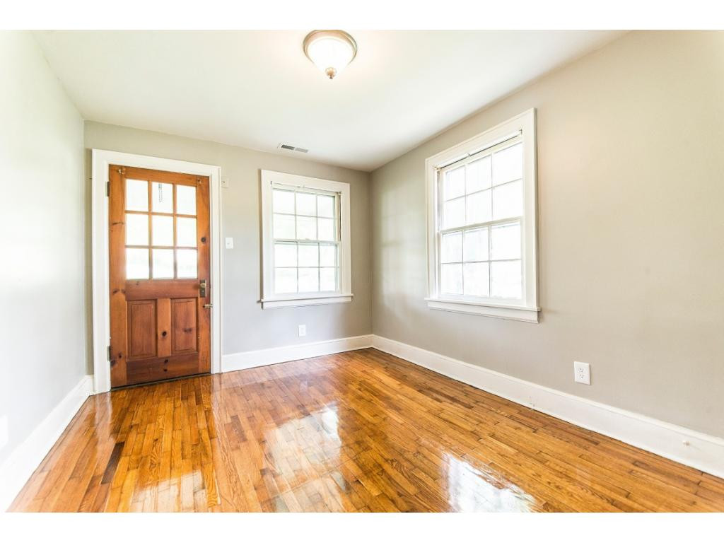 1744 Wendover Road Bristol, VA 24201 - Photo 11 of 27 Photo 11