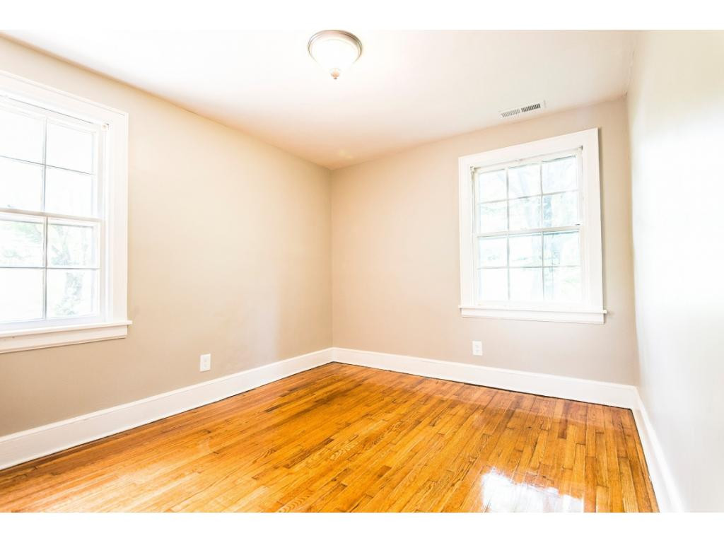 1744 Wendover Road Bristol, VA 24201 - Photo 8 of 27 Photo 8