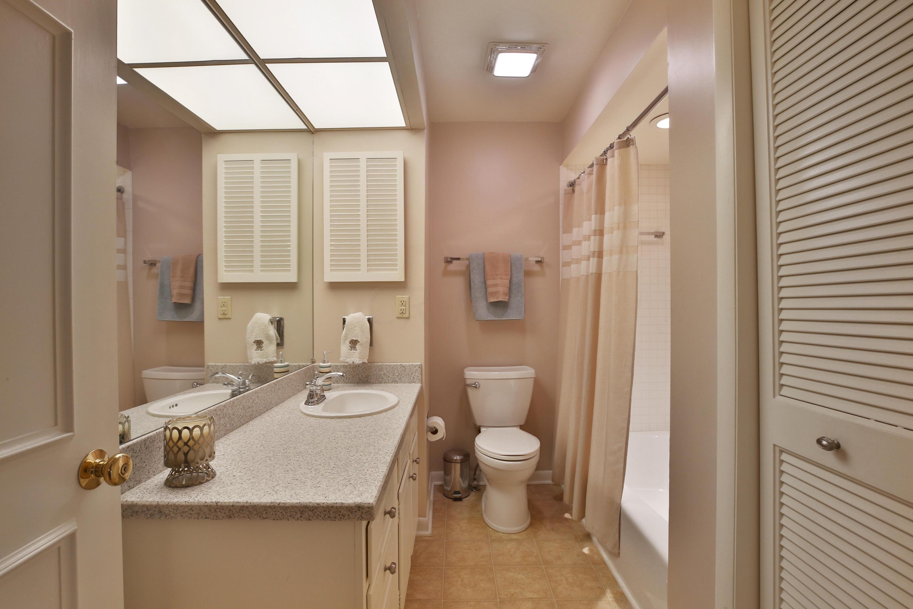3600 Reed Road, Unit 1 Columbus, OH 43220 - Photo 30 of 39