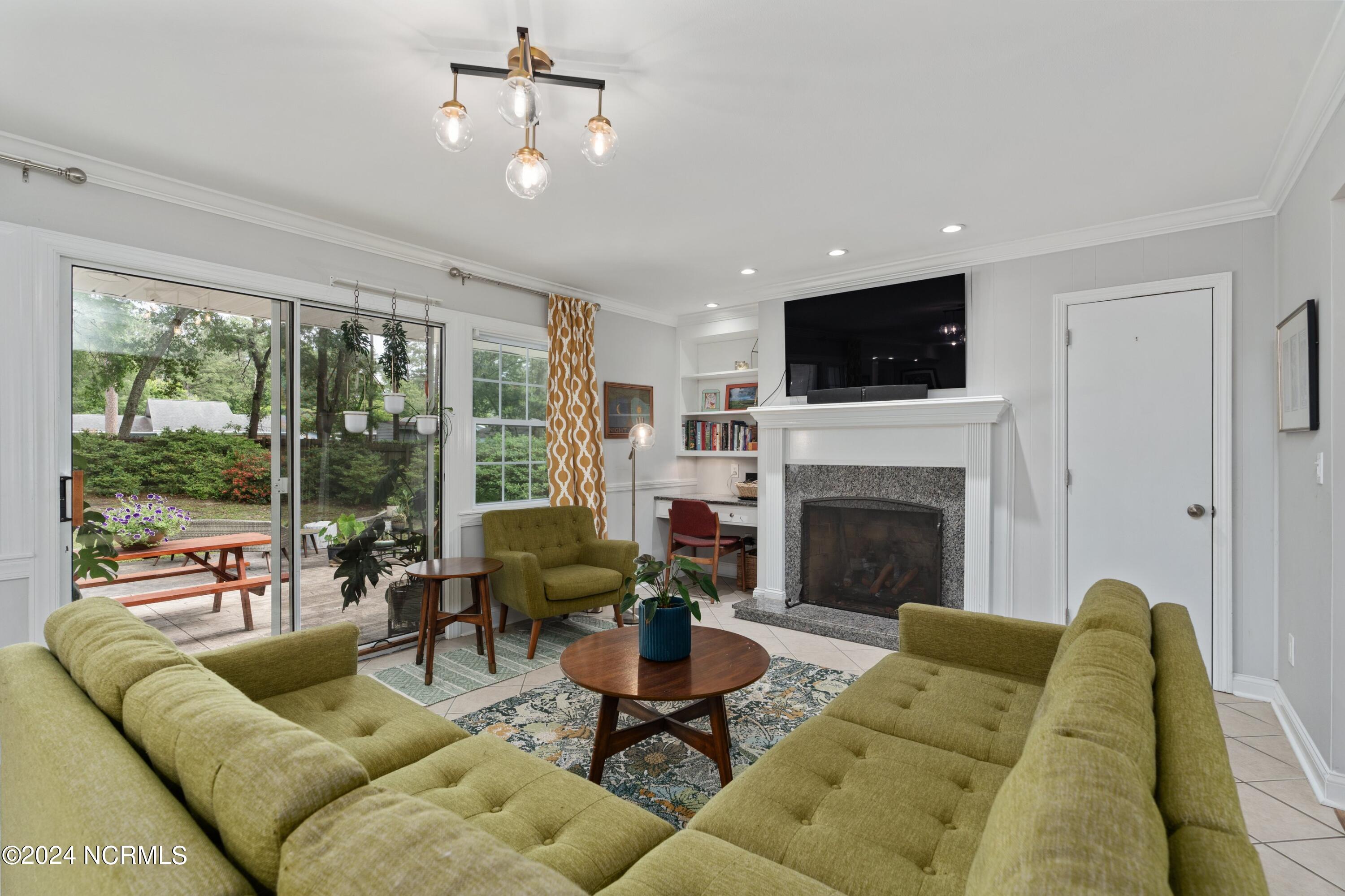 1408 Robin Hood Road Wilmington, NC 28401 - Photo 11 of 44 013-1408RobinhoodRoad-Wilmington-NC-2840