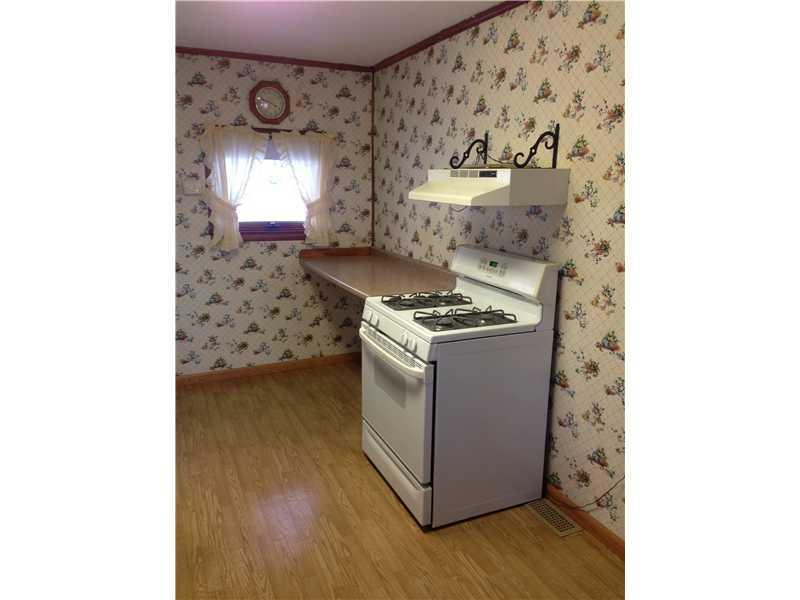 19 Sandy Toes Lane Windham, ME 04062 - Photo 7 of 16 Kitchen. Gas stove with extra prep space