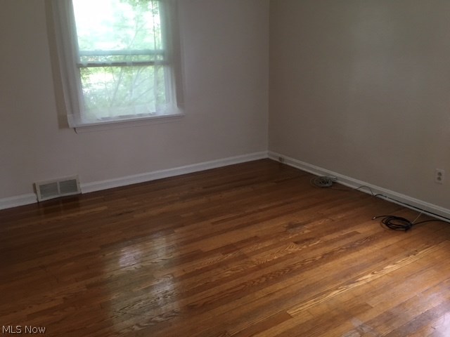 4018 Bayard Road Cleveland, OH 44121 - Photo 7 of 16