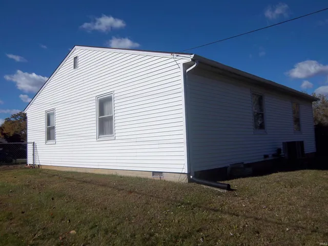 $225,000 | 3805 West Indian Creek Drive, Bloomington, IN 47403