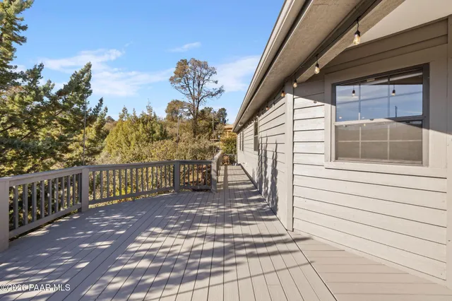 $999,000 | 117 North Equestrian Way, Prescott, AZ 86303