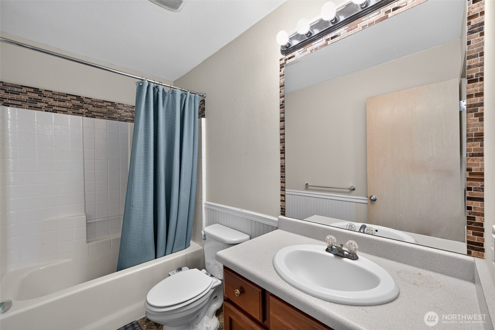 3908 153rd Place Southeast Bothell, WA 98012 - Photo 23 of 29 Gallery Image 23
