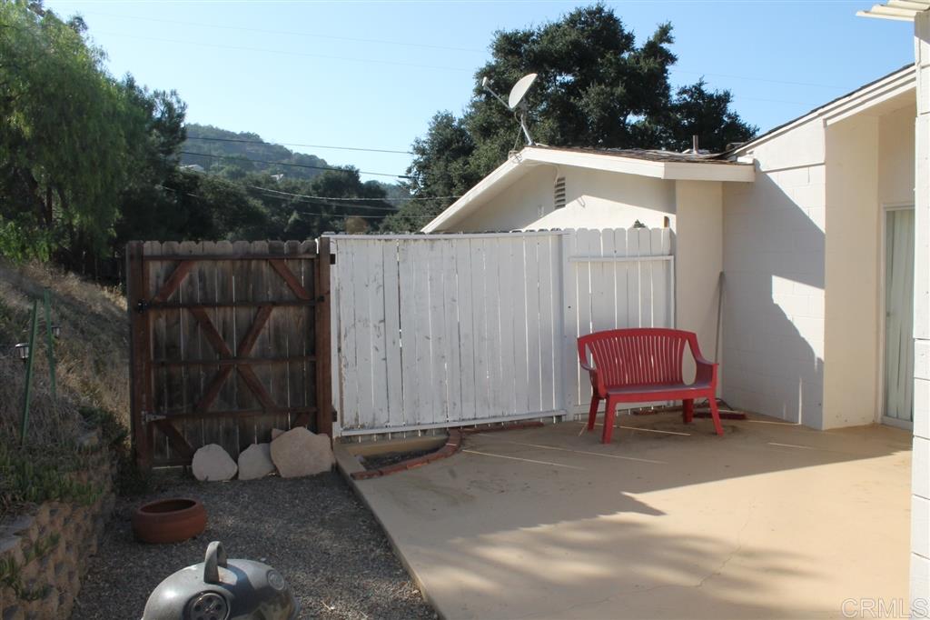 9117 Old Castle Road Valley Center, CA 92082 - Photo 16 of 17