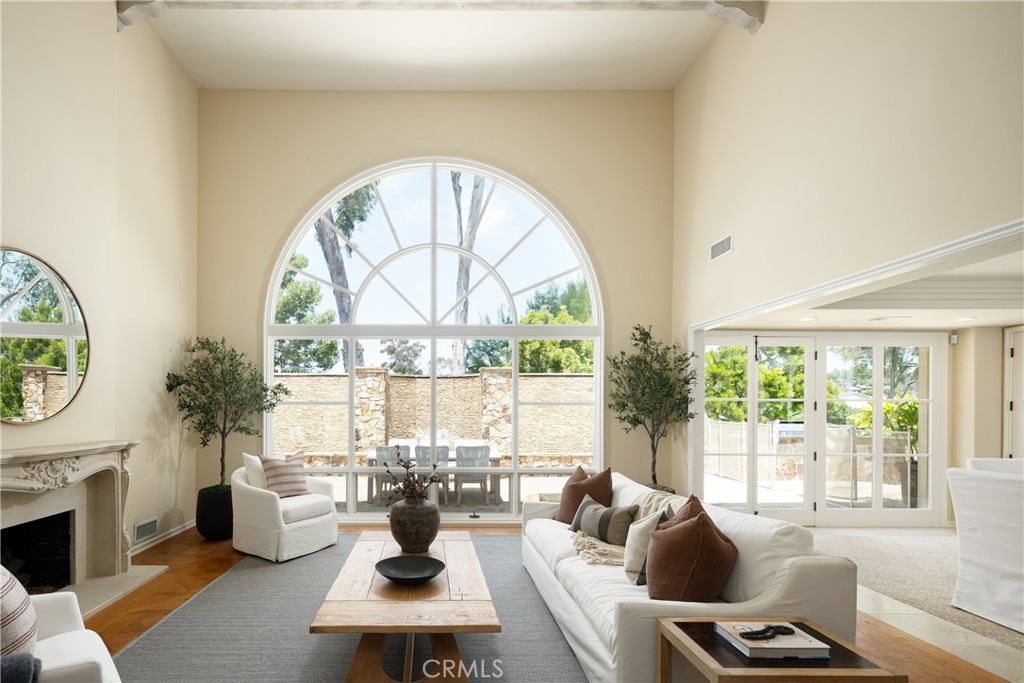 4 Rue Grand Ducal Newport Beach, CA 92660 - Photo 1 of 38