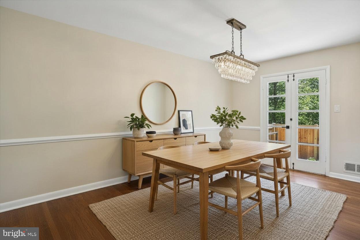 10701 Brunswick Avenue Silver Spring, MD 20902 - Photo 7 of 50 Virtually Staged Dining Room
