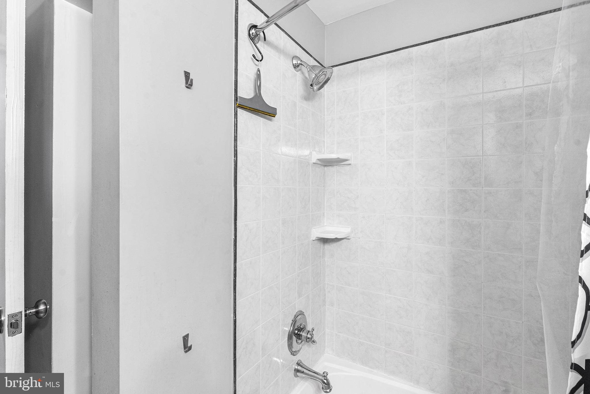 315 New Street, Unit 412 Philadelphia, PA 19106 - Photo 11 of 25