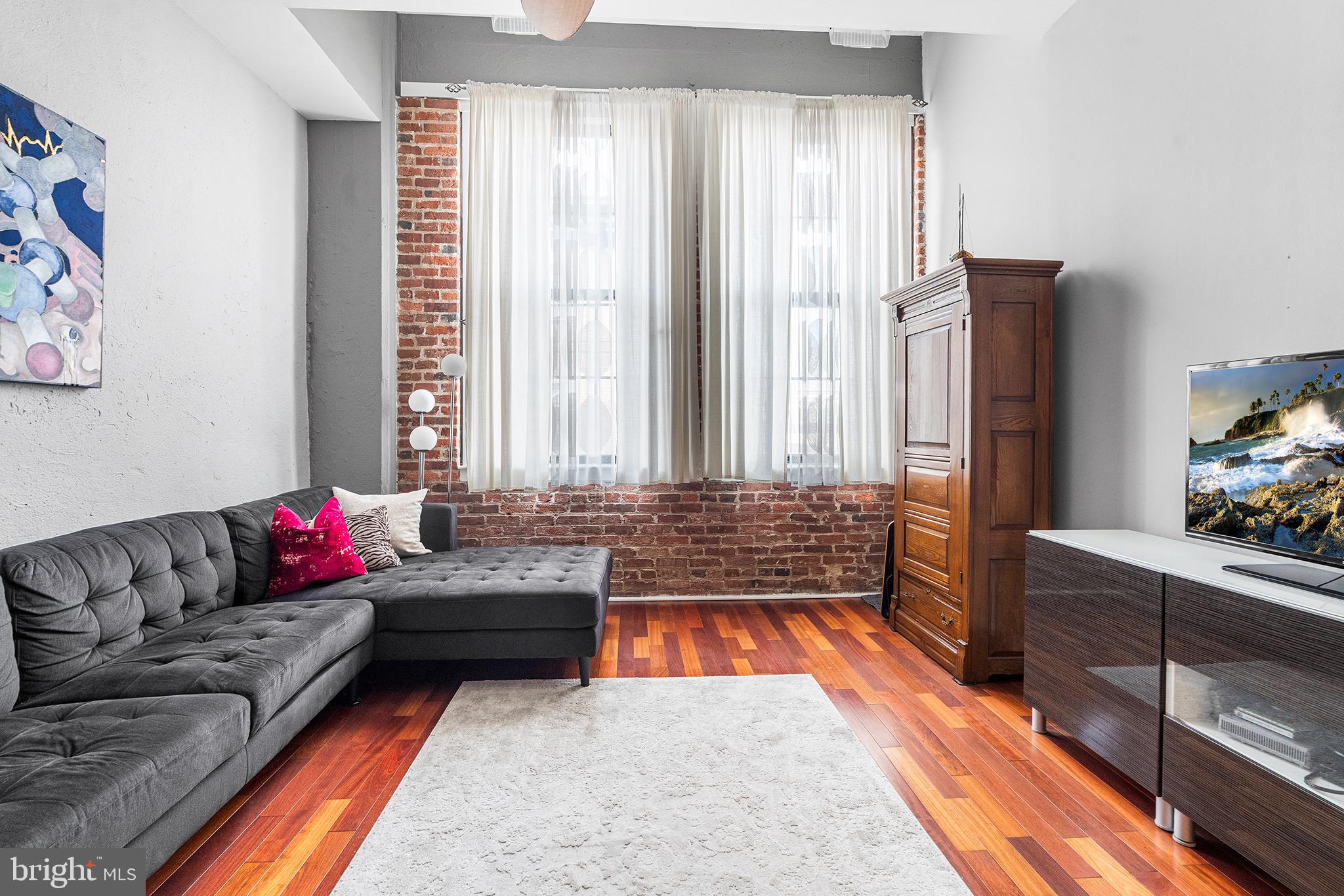 315 New Street, Unit 412 Philadelphia, PA 19106 - Photo 2 of 25