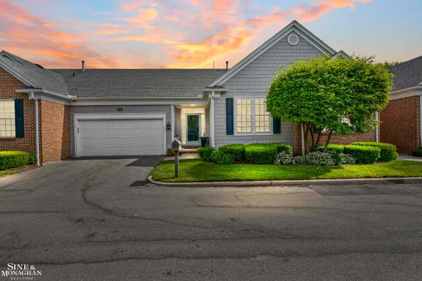 $459,000 | 9005 Harbor Pl Drive, St. Clair Shores, MI 48080