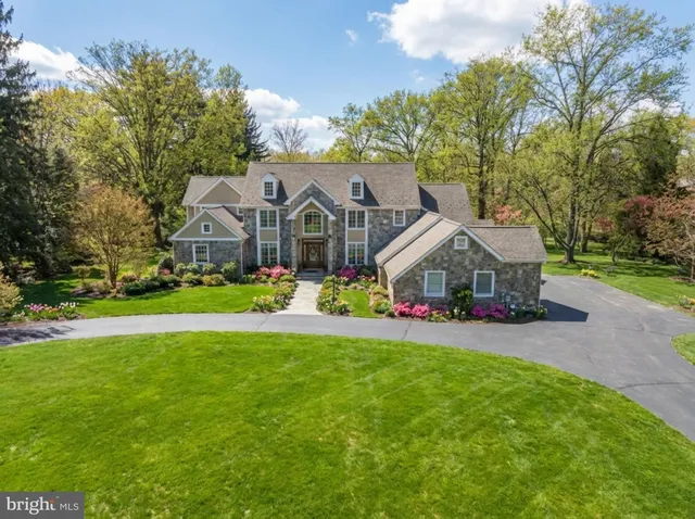 $2,450,000 | 700 Lippincott Avenue, Moorestown, NJ 08057