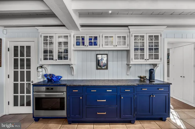 $2,450,000 | 700 Lippincott Avenue, Moorestown, NJ 08057