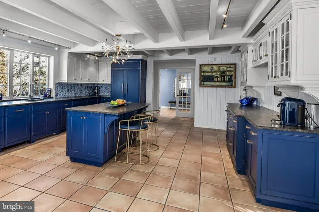 $2,450,000 | 700 Lippincott Avenue, Moorestown, NJ 08057