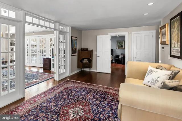 $2,450,000 | 700 Lippincott Avenue, Moorestown, NJ 08057