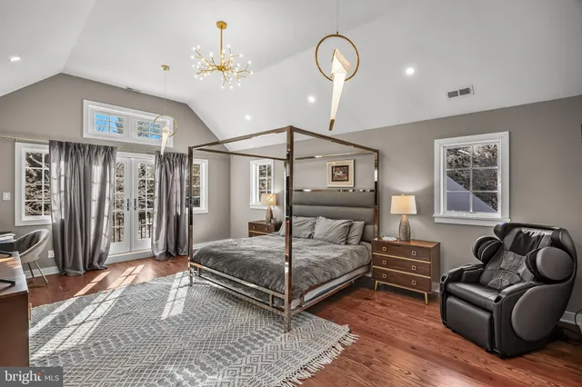 $2,450,000 | 700 Lippincott Avenue, Moorestown, NJ 08057