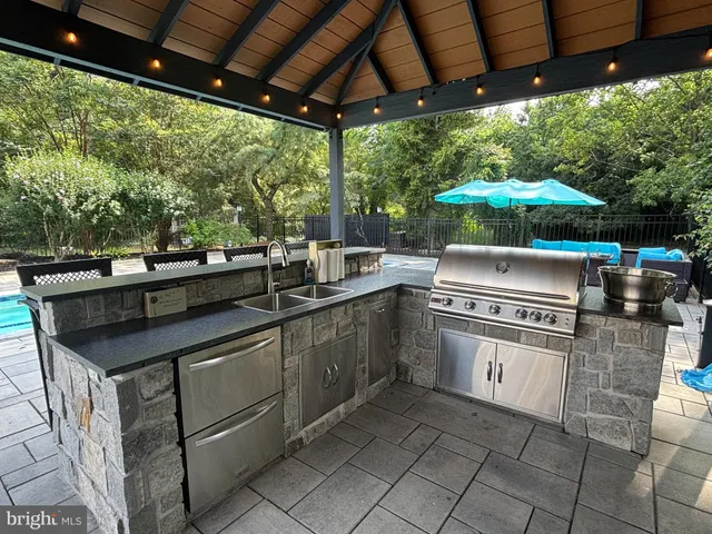 $2,450,000 | 700 Lippincott Avenue, Moorestown, NJ 08057