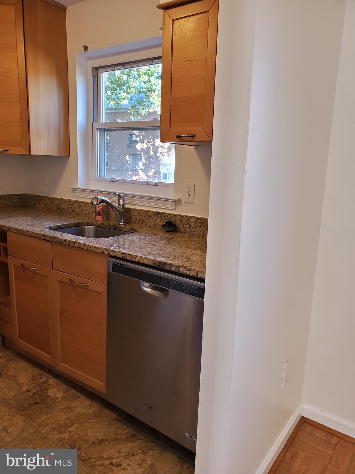 1963 Addison Road South District Heights, MD 20747 - Photo 5 of 14