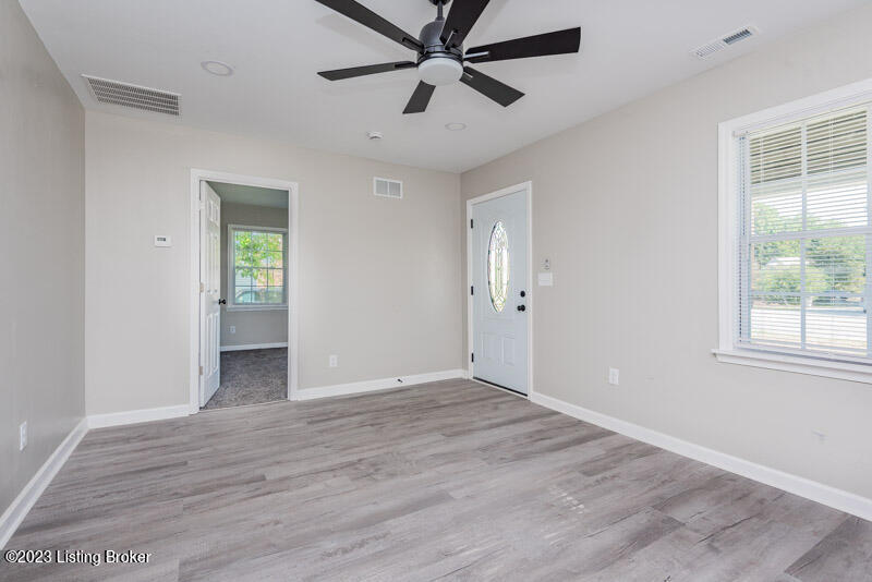 3612 Ralph Avenue Louisville, KY 40211 - Photo 3 of 23 DSC_0490