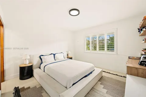 $3,495,000 | 865 West 47th Street, Miami Beach, FL 33140