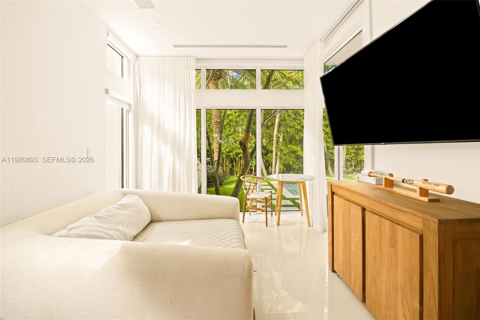 865 West 47th Street Miami Beach, FL 33140 - Photo 22 of 38