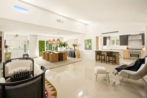 $3,495,000 | 865 West 47th Street, Miami Beach, FL 33140