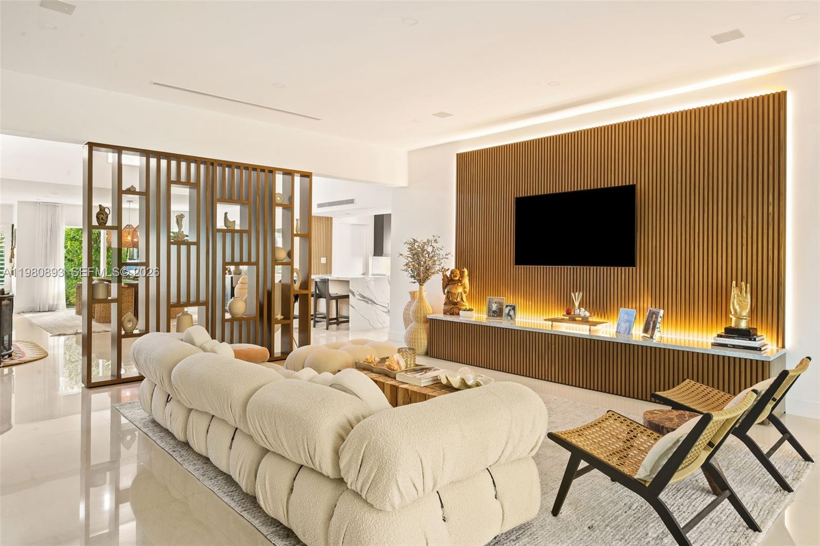 865 West 47th Street Miami Beach, FL 33140 - Photo 10 of 38