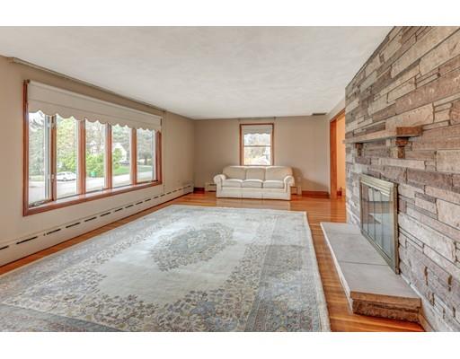 37 Juniper Ridge Road Westwood, MA 02090 - Photo 4 of 29 Gallery Image 4