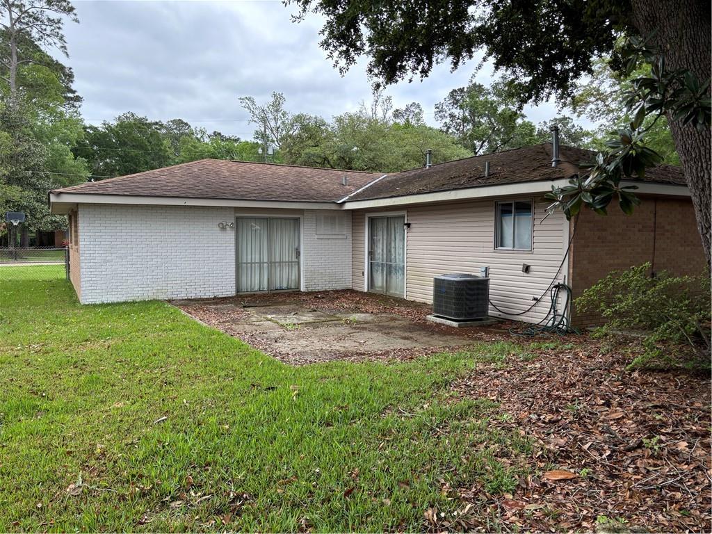 1565 Queens Drive Slidell, LA 70458 - Photo 4 of 19