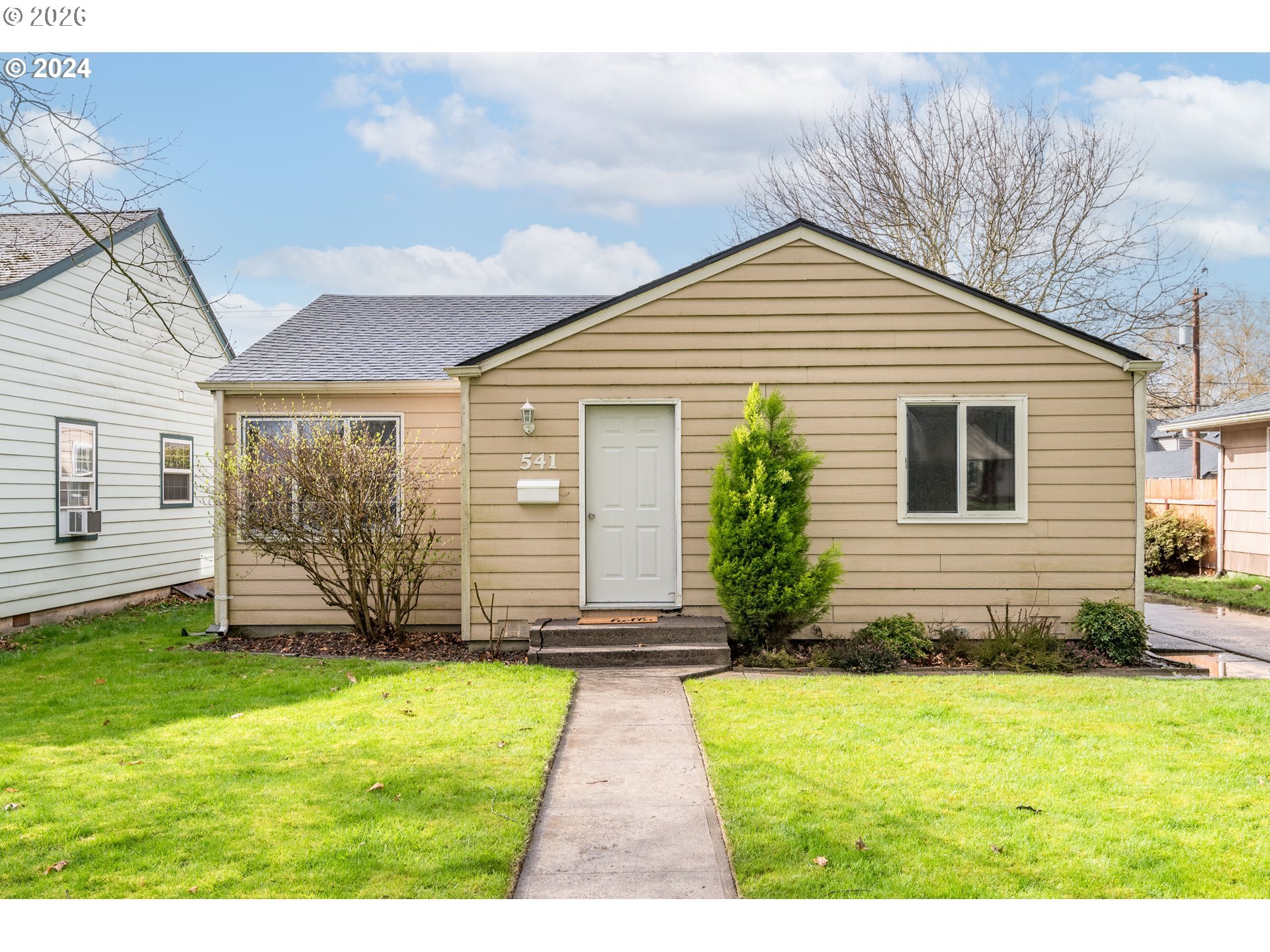 541 26th Avenue Longview, WA 98632 - Photo 1 of 25