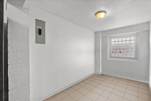 $489,500 | 218 Barracuda Street, Bayou Vista, TX 77563