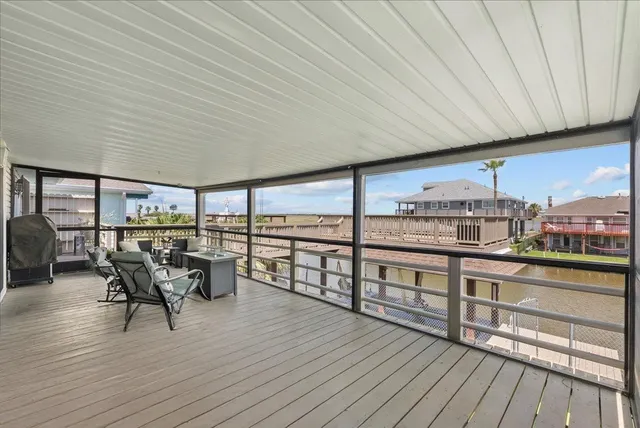 $489,500 | 218 Barracuda Street, Bayou Vista, TX 77563