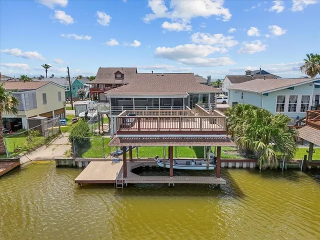 $489,500 | 218 Barracuda Street, Bayou Vista, TX 77563