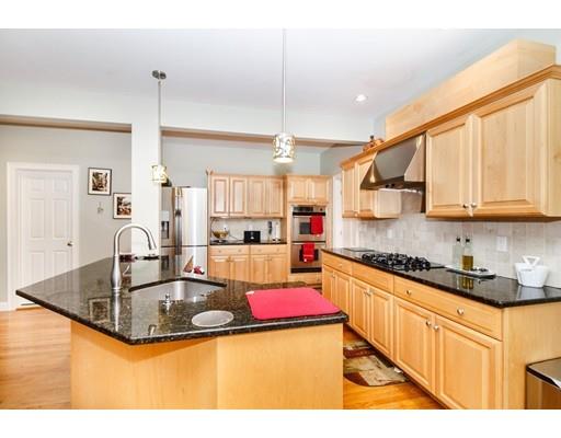 62 Totten Pond Road Waltham, MA 02451 - Photo 4 of 31 Gallery Image 4