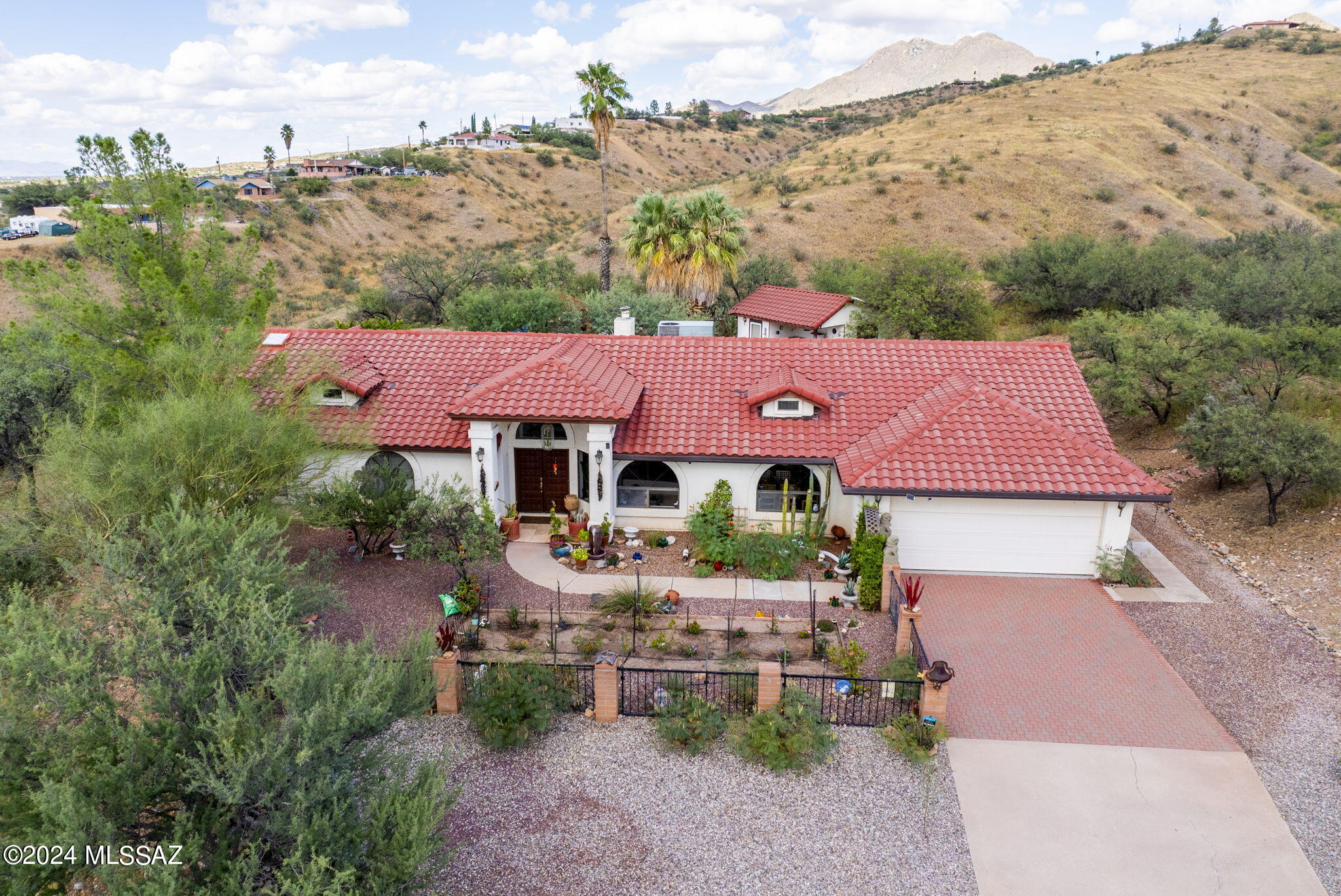 1245 Lago Court Rio Rico, AZ 85648 - Photo 6 of 44
